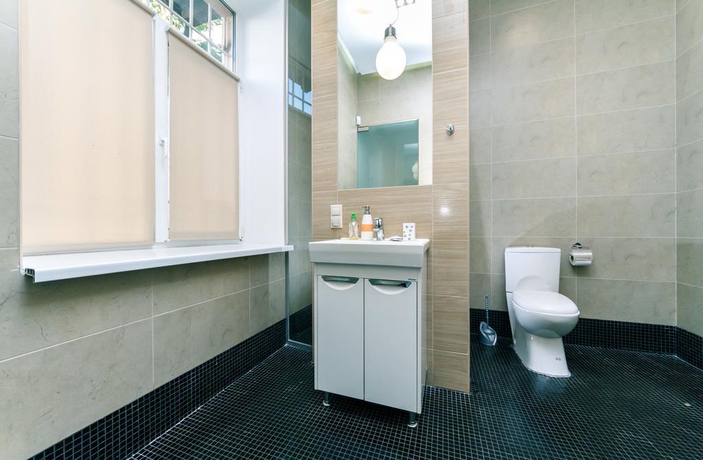 Kreschatik 21 With Terrace 2Br Kyiv Exterior photo