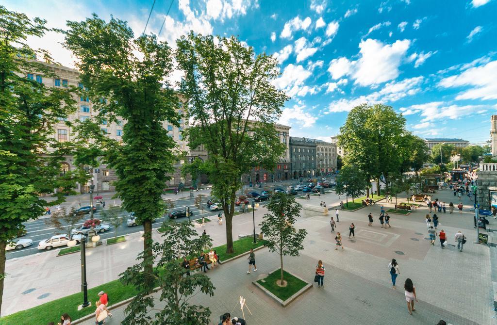 Kreschatik 21 With Terrace 2Br Kyiv Exterior photo