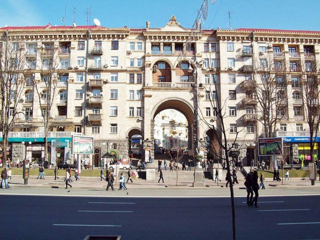 Kreschatik 21 With Terrace 2Br Kyiv Exterior photo