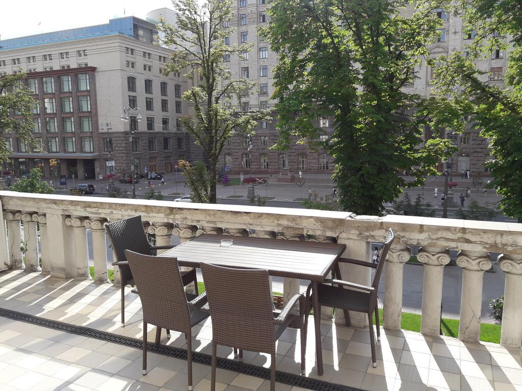Kreschatik 21 With Terrace 2Br Kyiv Exterior photo